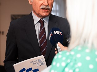 AM_PredstavljanjeMonografijeUNIST2024-15.jpg